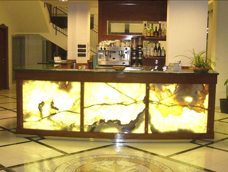 Hotel Villa Linda - Family Hotel - Nuova Costruzione Antisismica Riccione Kültér fotó