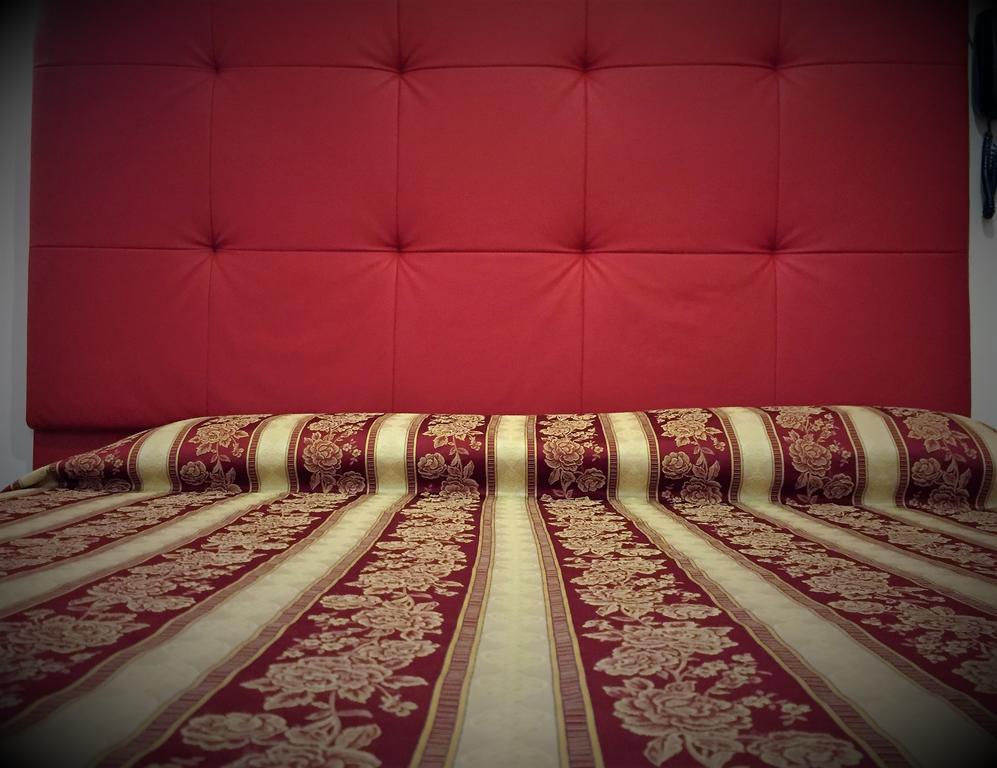 Hotel Villa Linda - Family Hotel - Nuova Costruzione Antisismica Riccione Kültér fotó