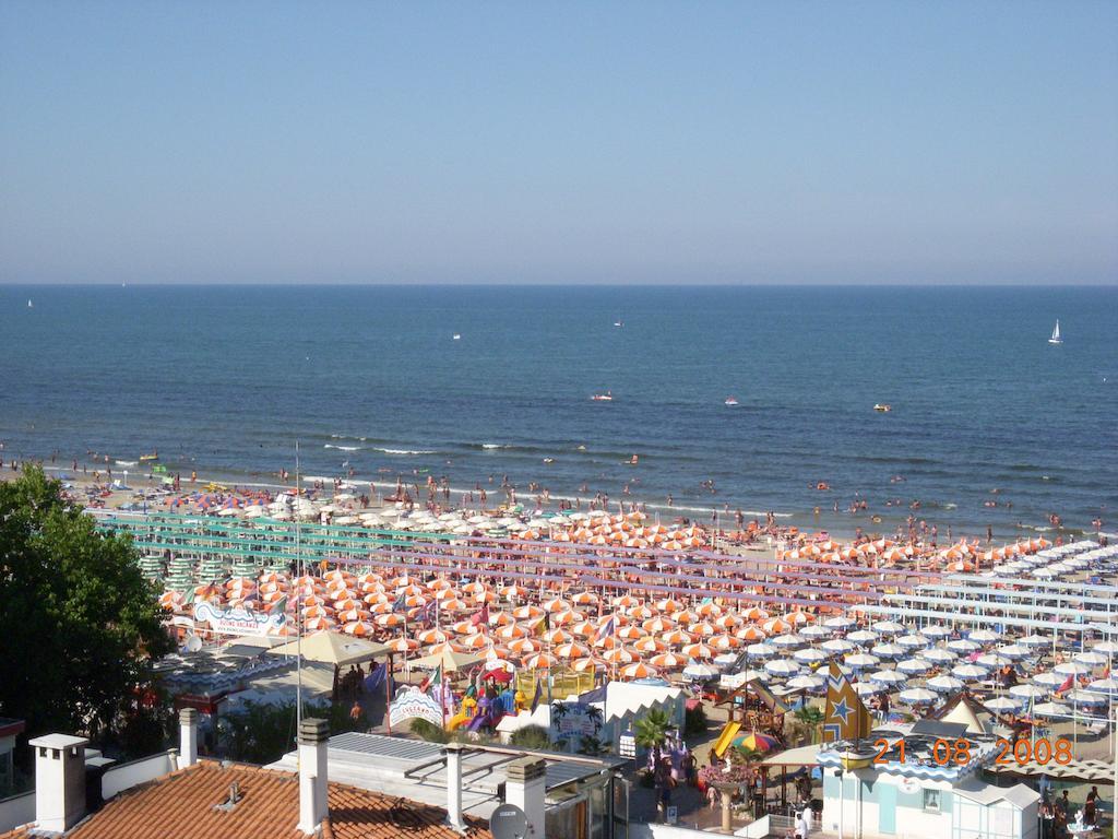 Hotel Villa Linda - Family Hotel - Nuova Costruzione Antisismica Riccione Kültér fotó