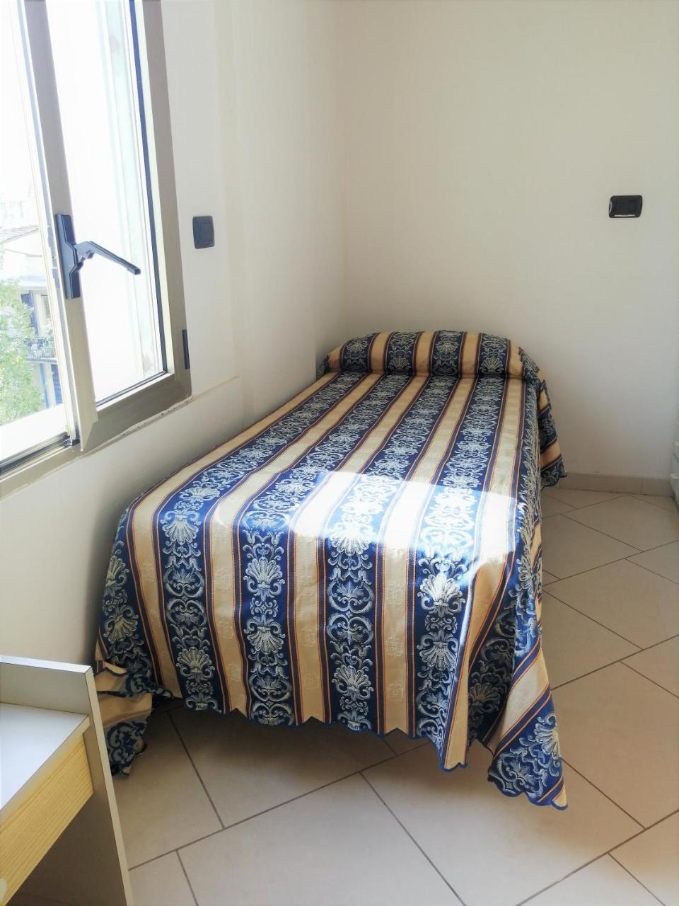 Hotel Villa Linda - Family Hotel - Nuova Costruzione Antisismica Riccione Kültér fotó