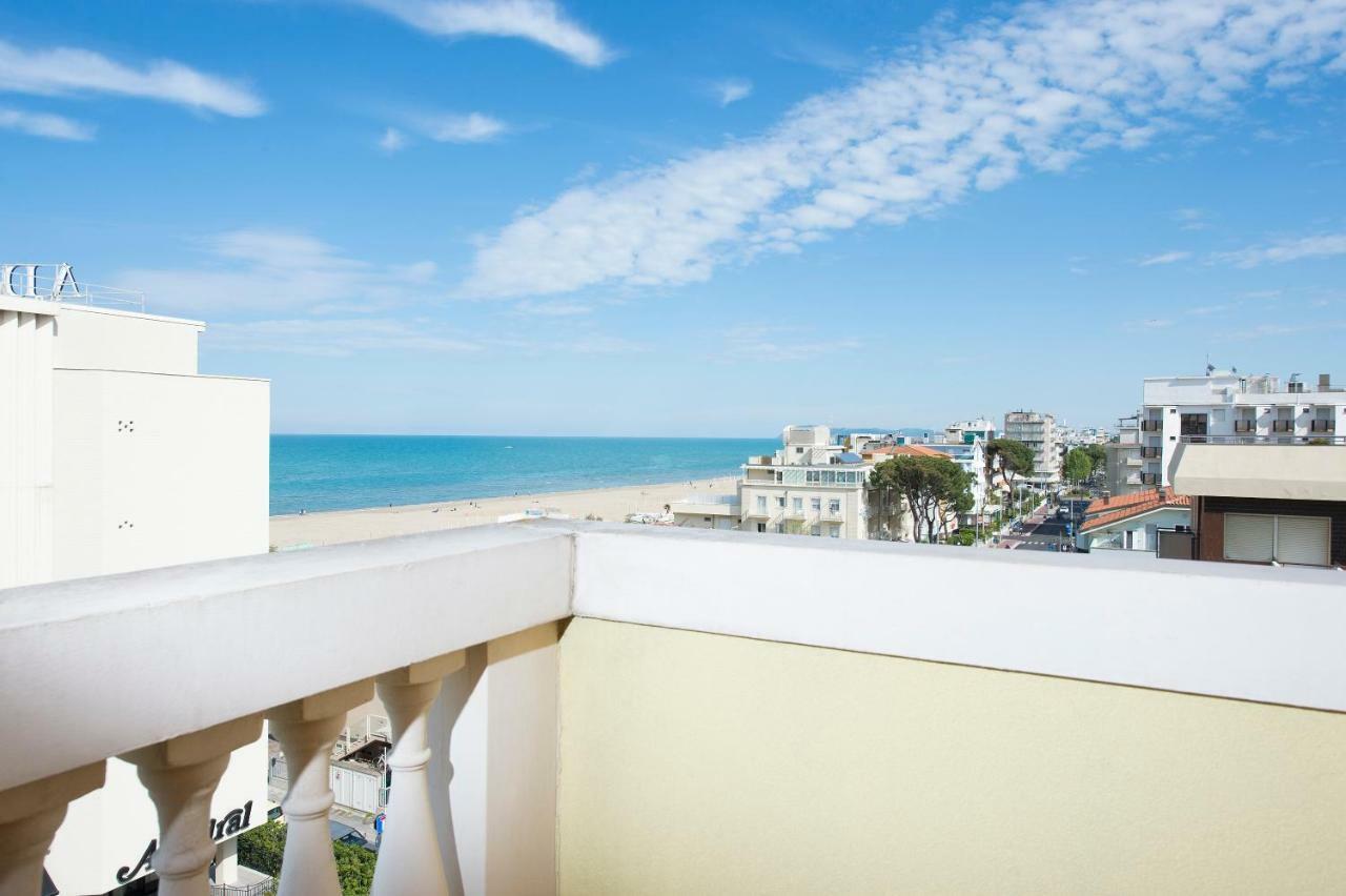 Hotel Villa Linda - Family Hotel - Nuova Costruzione Antisismica Riccione Kültér fotó